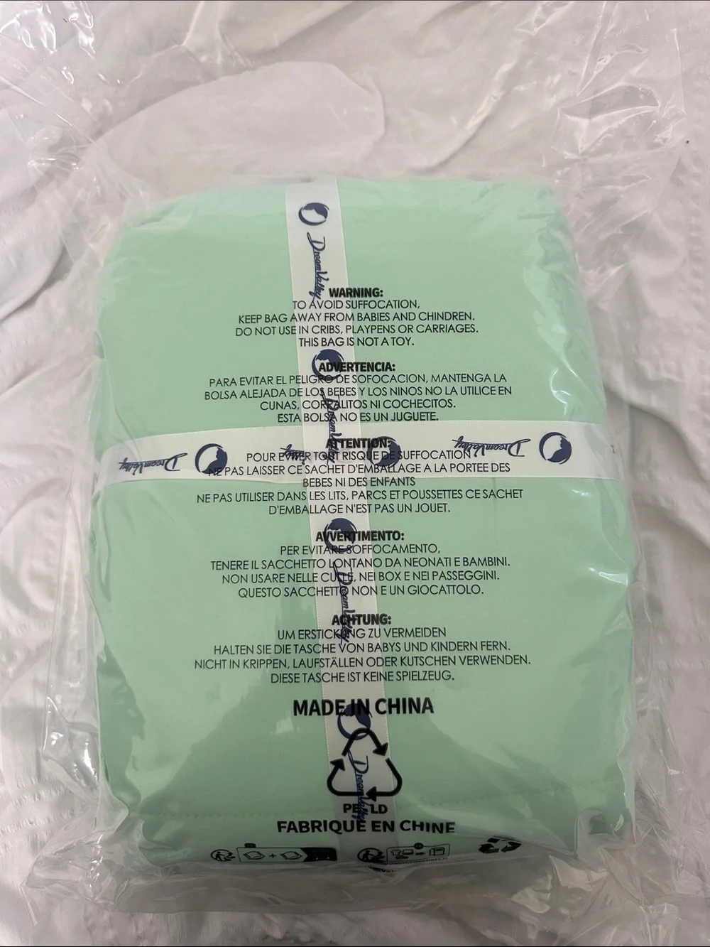 Dream Valley Outlast deep sleep cooling comforter 90x90 Mint Macaron